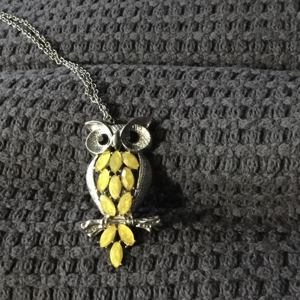 Vintage Silver and Yellow Owl Pendant Necklace